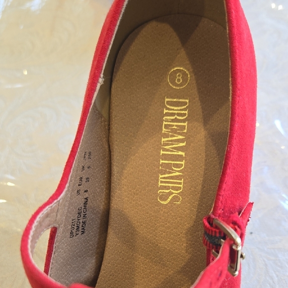 Dream Pairs Vibrant Red T-Strap Flats - Picture 5 of 11